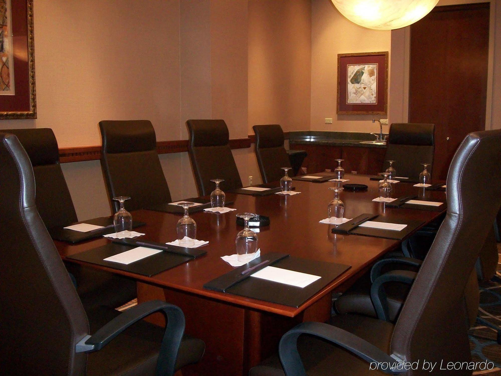 Sheraton & Convention Center Hotel Sioux Falls