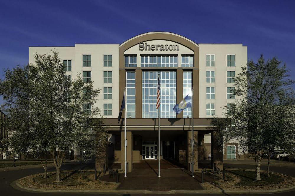 Hotel Sheraton & Convention Center